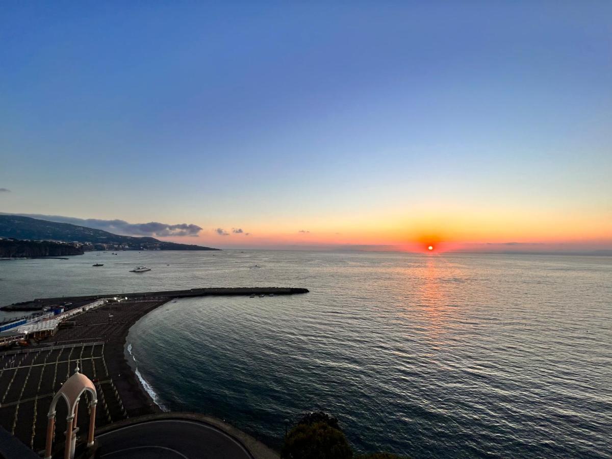 Sorrento Sunset Home Meta Luaran gambar